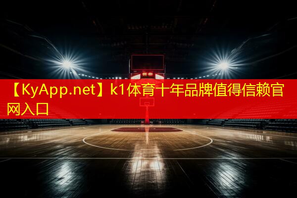 健身室内泳池